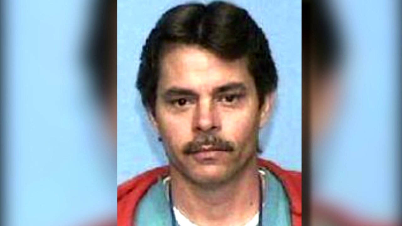 [IMAGE] Serial killer linked to TN crimes is suspect in Texas ‘yogurt shop murders’