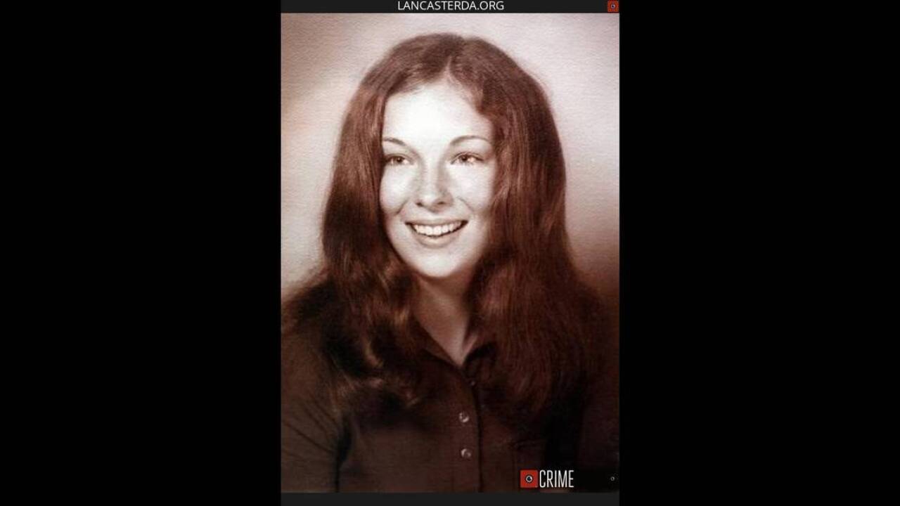 [IMAGE] Traveler tosses coffee cup &mdash; with DNA matching 1975 cold case homicide, officials say